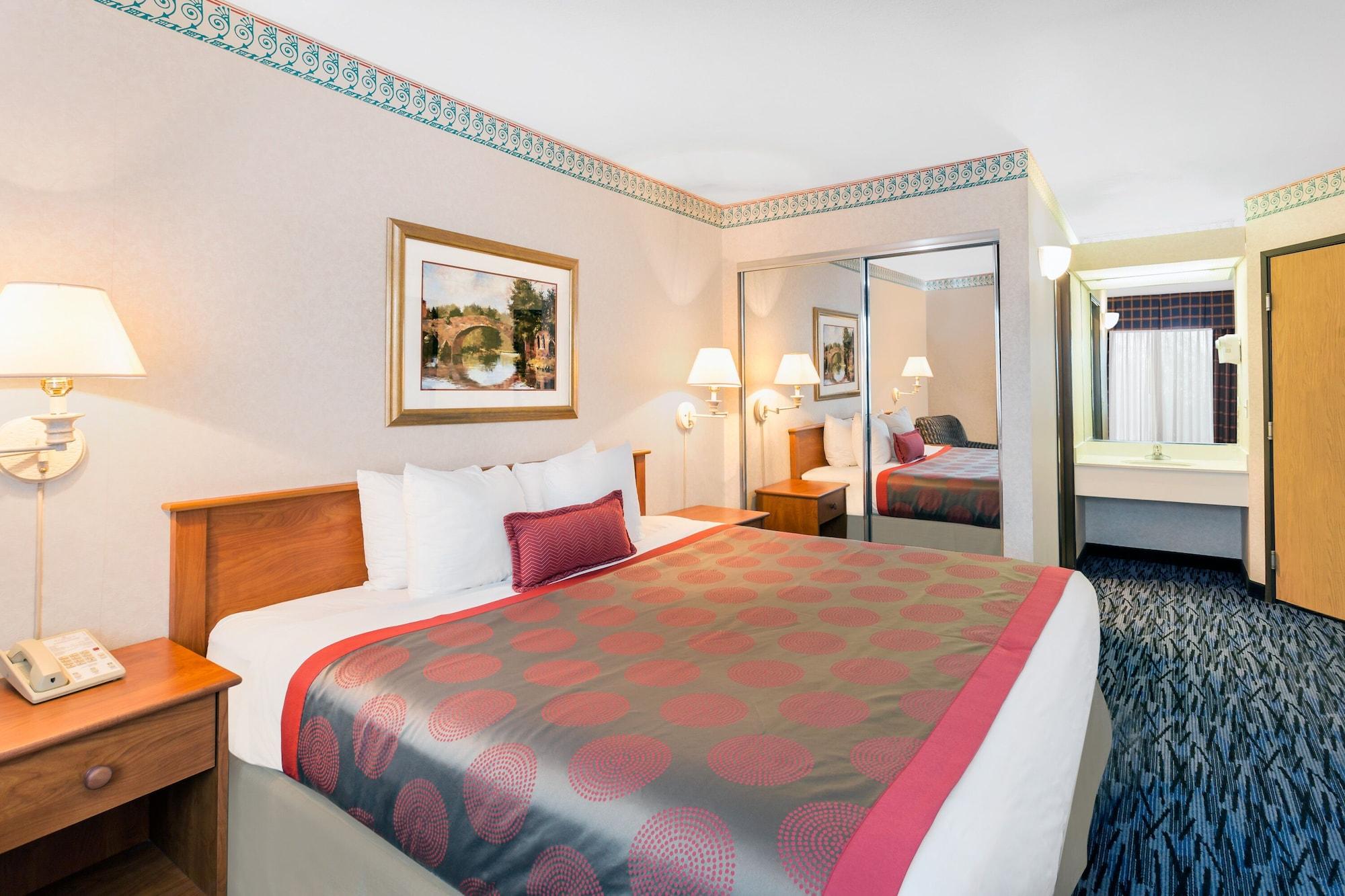 Ramada By Wyndham Kent Seattle Area Hotel Ngoại thất bức ảnh