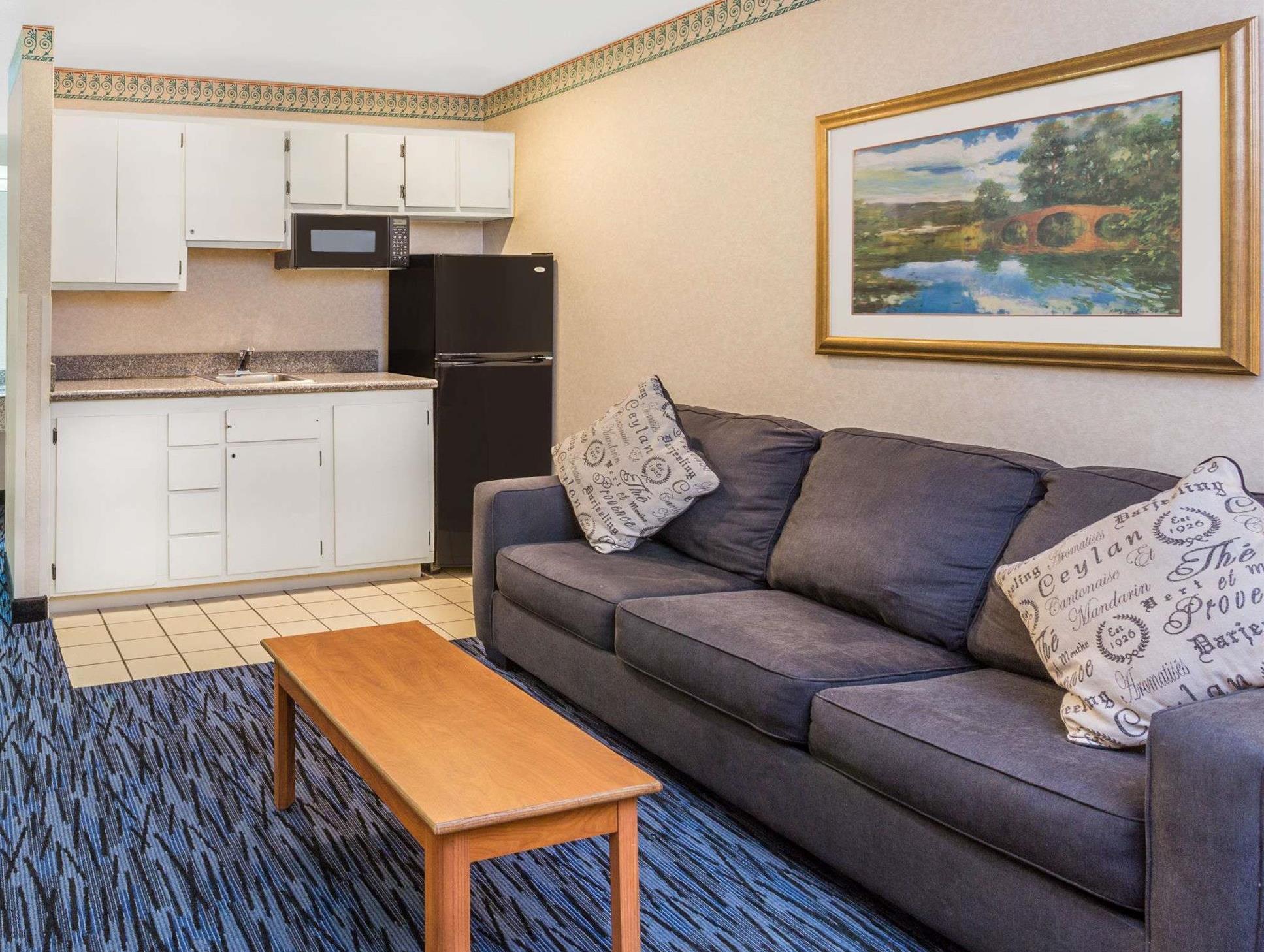 Ramada By Wyndham Kent Seattle Area Hotel Ngoại thất bức ảnh