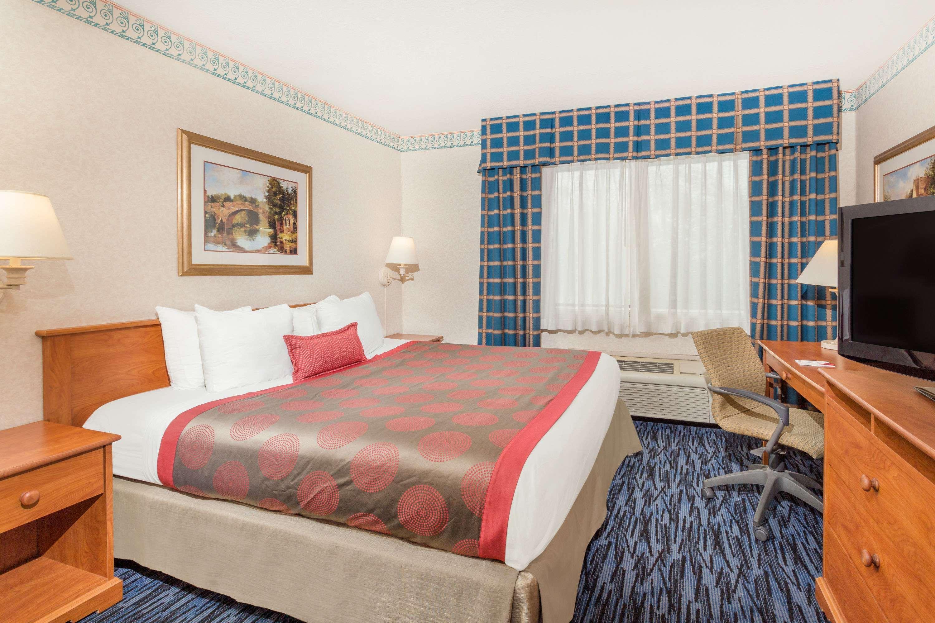 Ramada By Wyndham Kent Seattle Area Hotel Ngoại thất bức ảnh