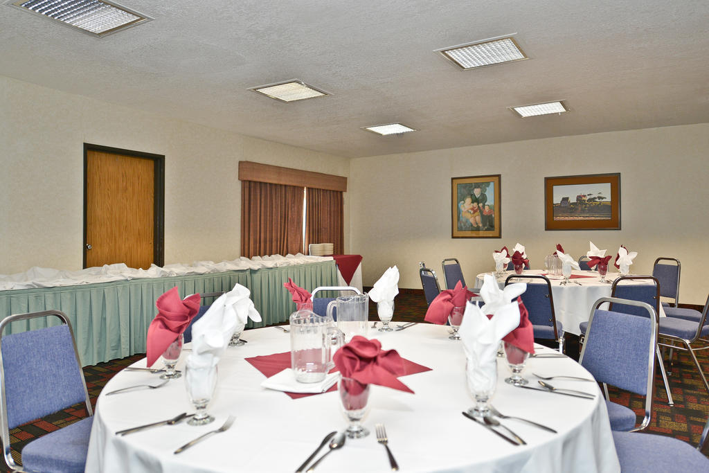 Ramada By Wyndham Kent Seattle Area Hotel Ngoại thất bức ảnh